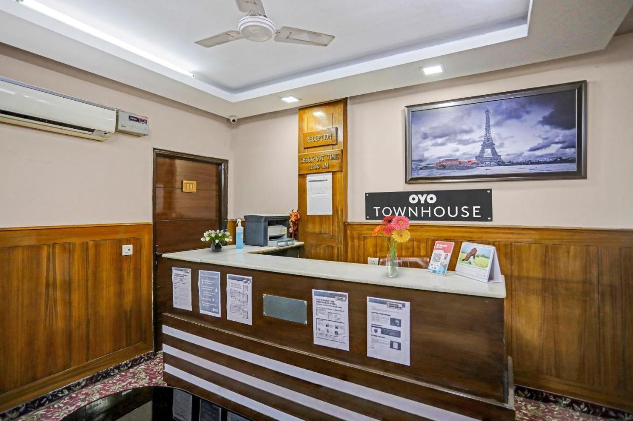 Hotel O Shivam Guest House Нью-Делі Екстер'єр фото