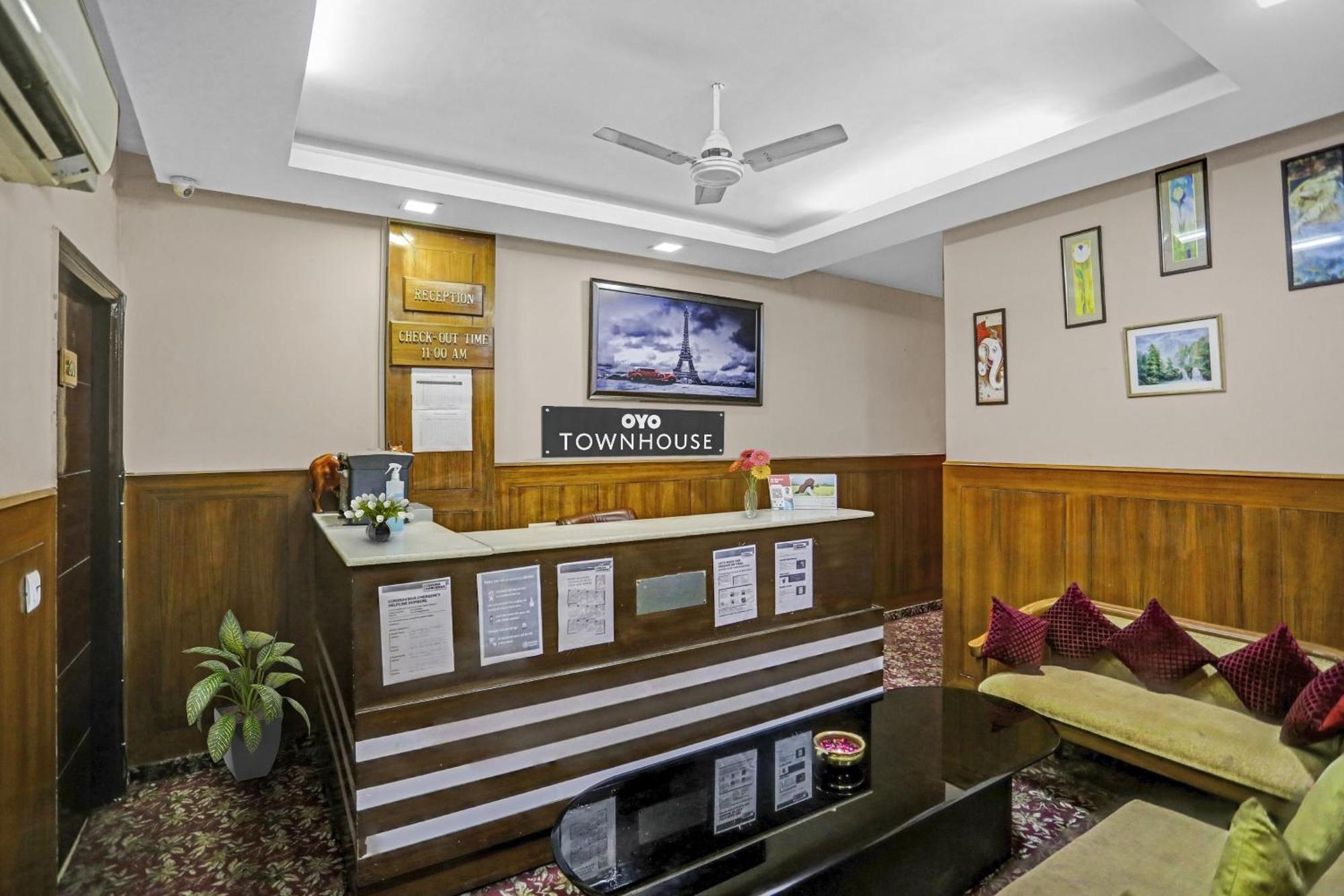 Hotel O Shivam Guest House Нью-Делі Екстер'єр фото