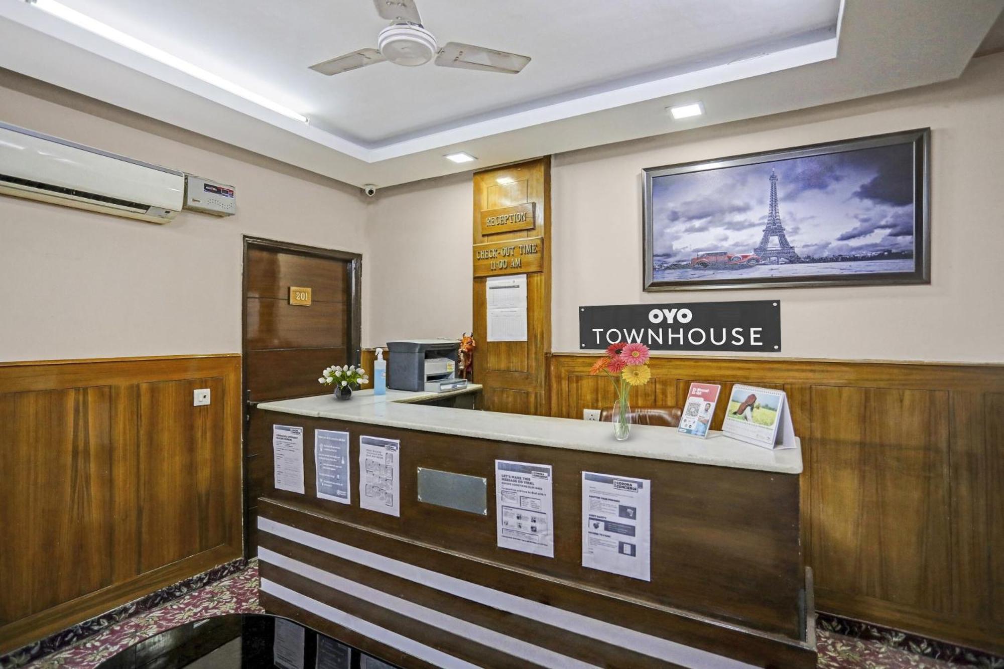 Hotel O Shivam Guest House Нью-Делі Екстер'єр фото
